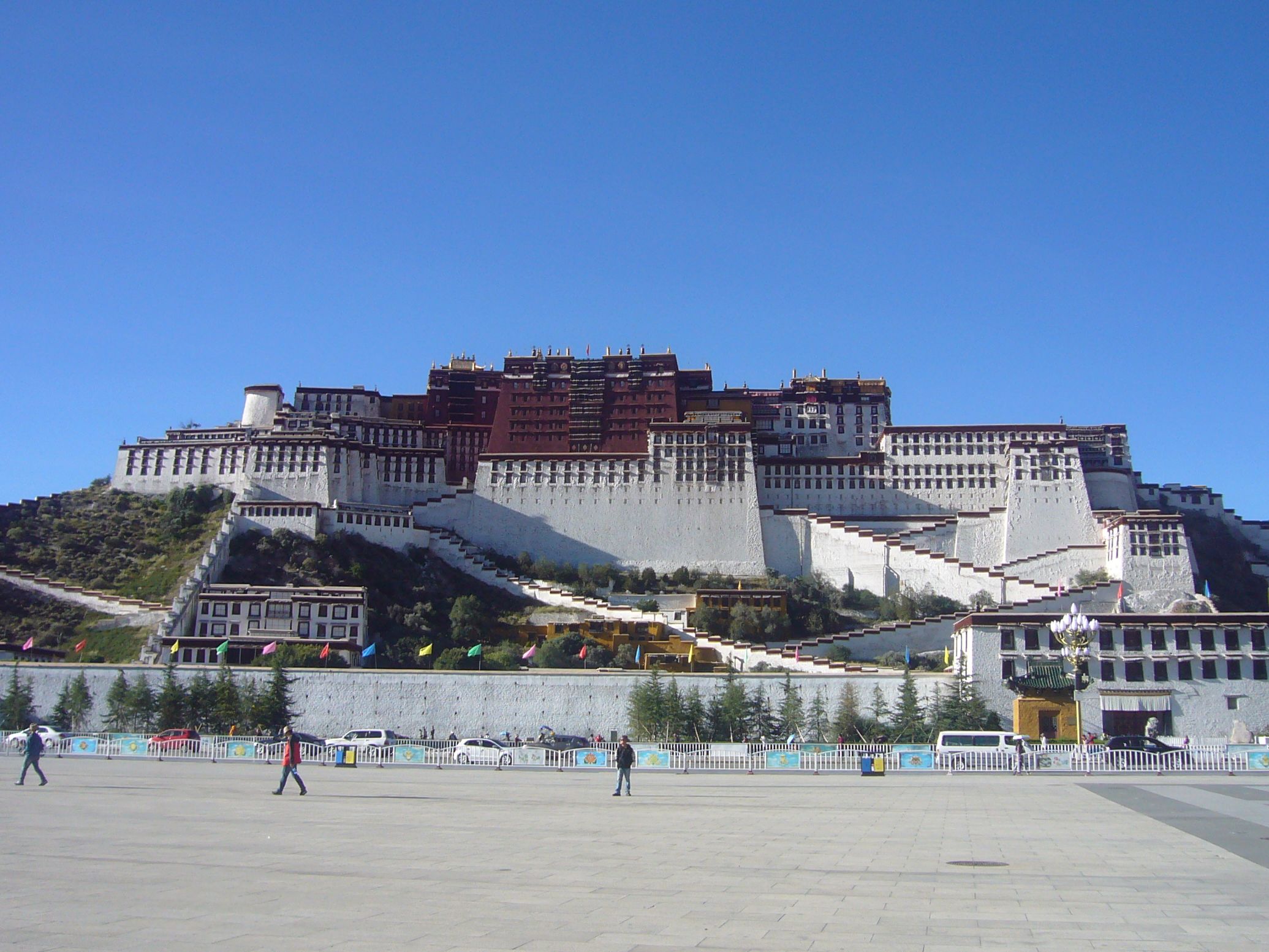 布达拉宫广场留影