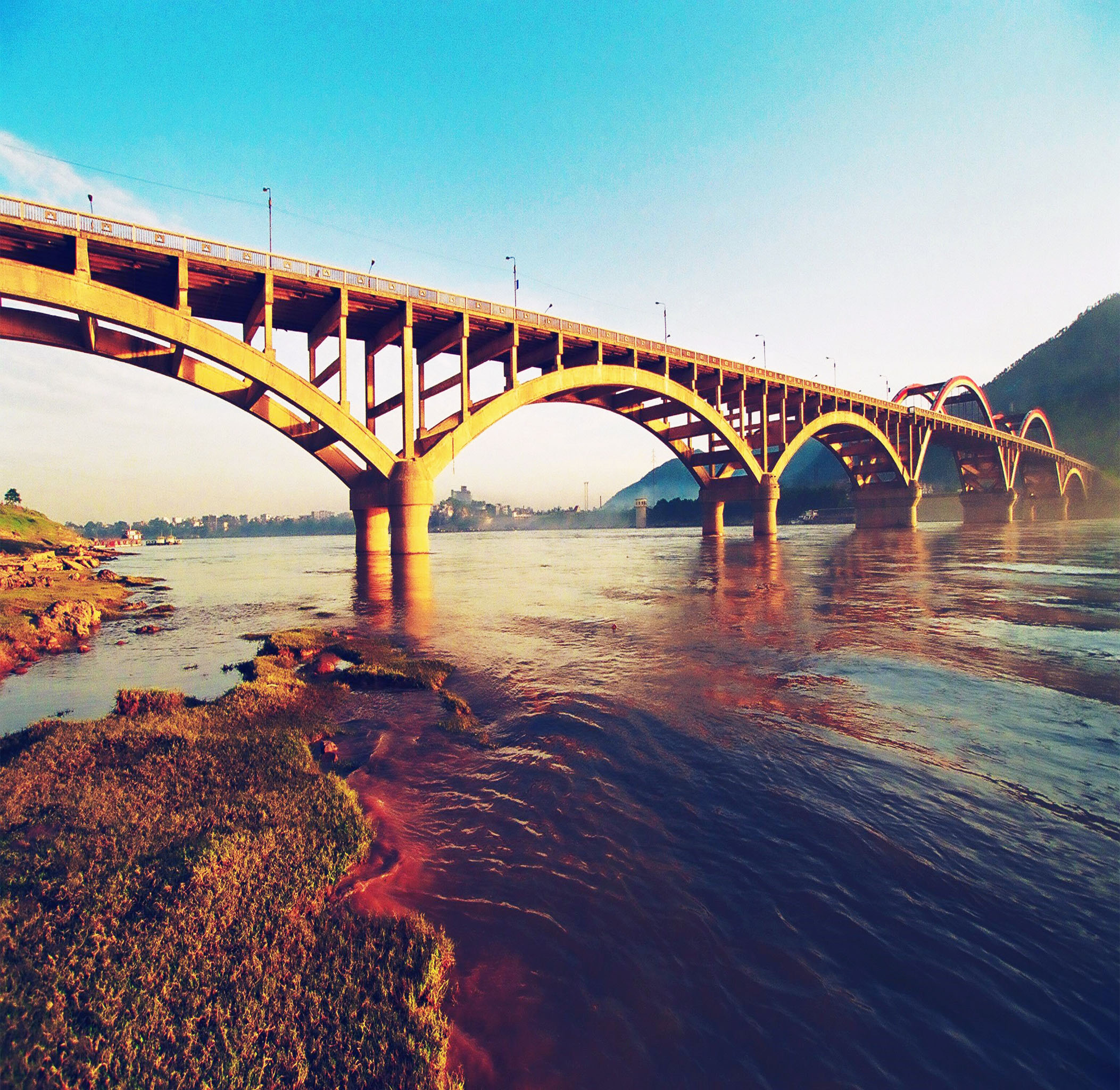 永久橋梁防護－－桂平黔江大橋